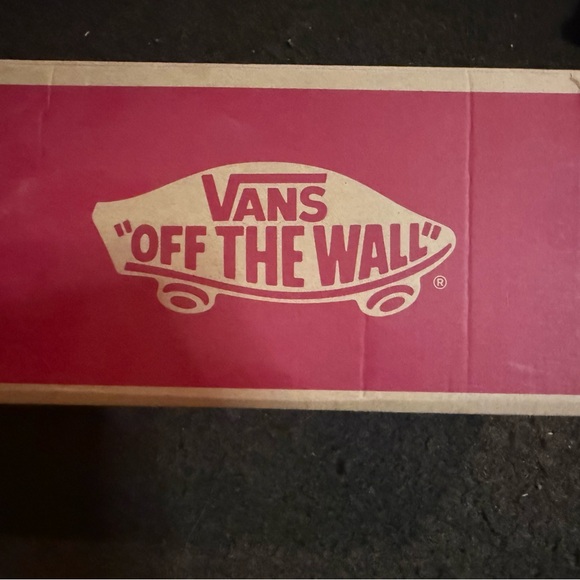 Vans Classic Slip-On Bandana Skull Print – Black/White – Women’s 5 - Picture 3 of 7